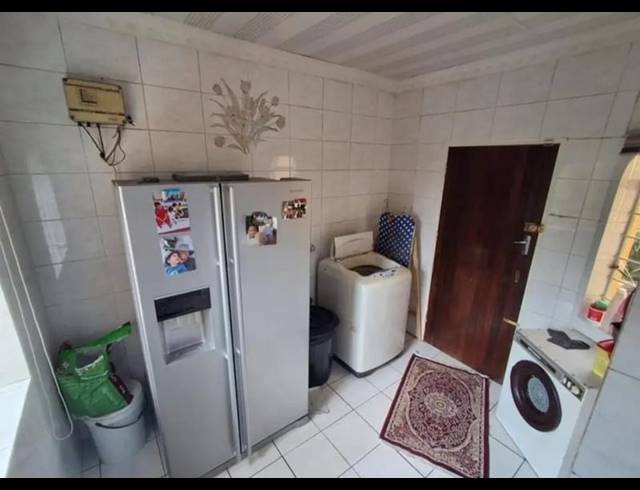 4 BEDROOM HOUSE FOR SALE IN BASSONIA